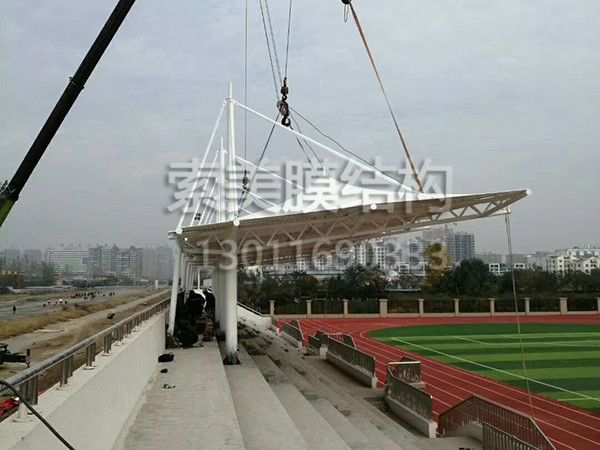 膜結構看臺